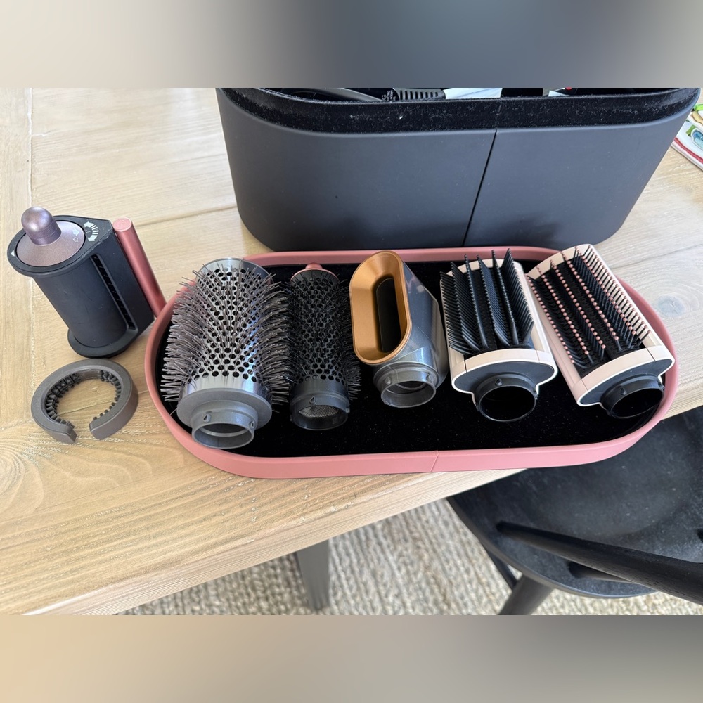 Dyson Airwrap 2025 & Travel Case and Styling Attachments in Rose Pink - Picture 5 of 5
